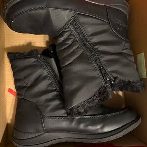 Weatherproof Black Quilted Winter Boots
